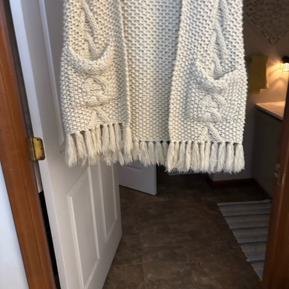 Lilla P Cream Cable Knit Cardigan - Picture 4 of 4